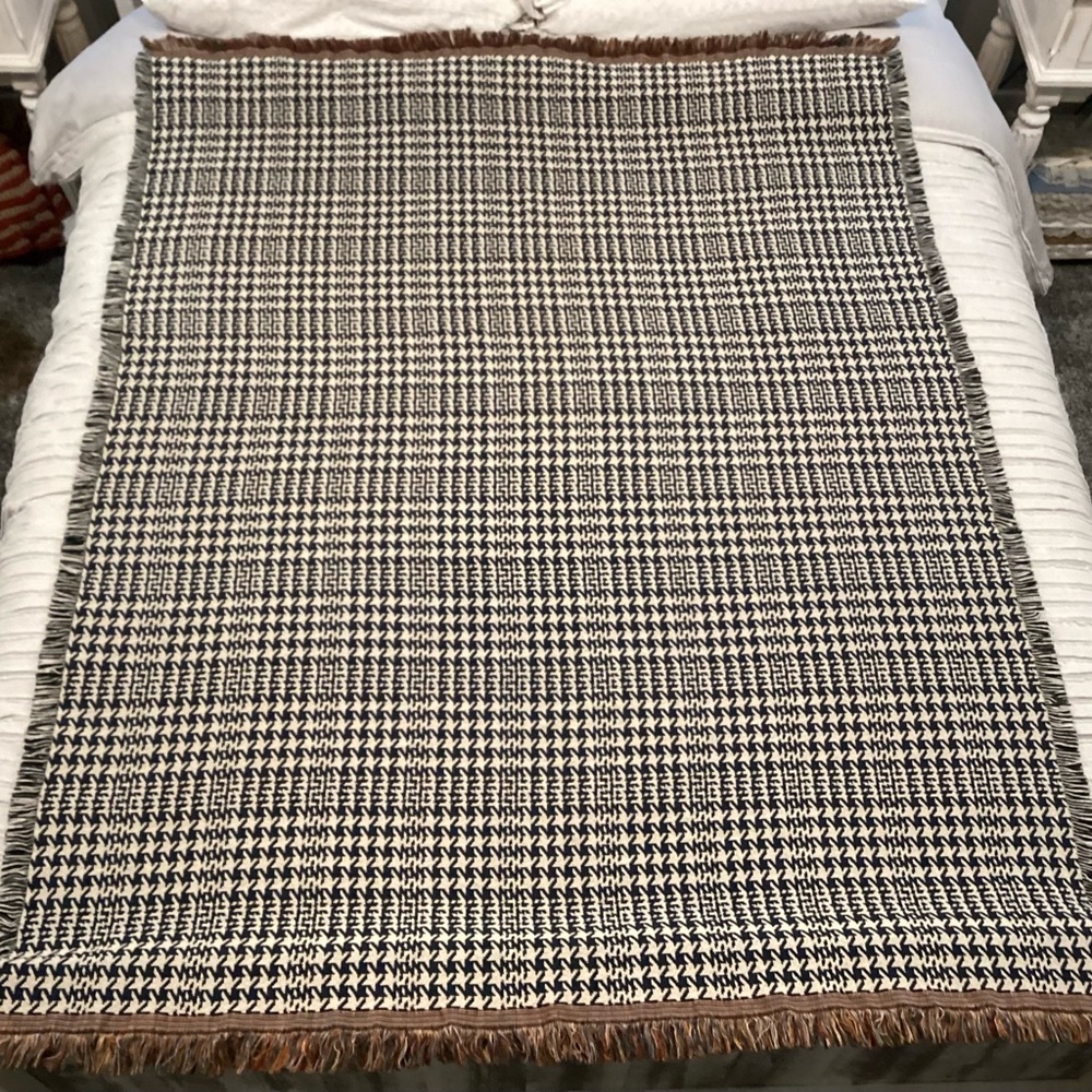 Vintage - New & Last One - Farmhouse Style Throw Afghan Blanket - Blue & White